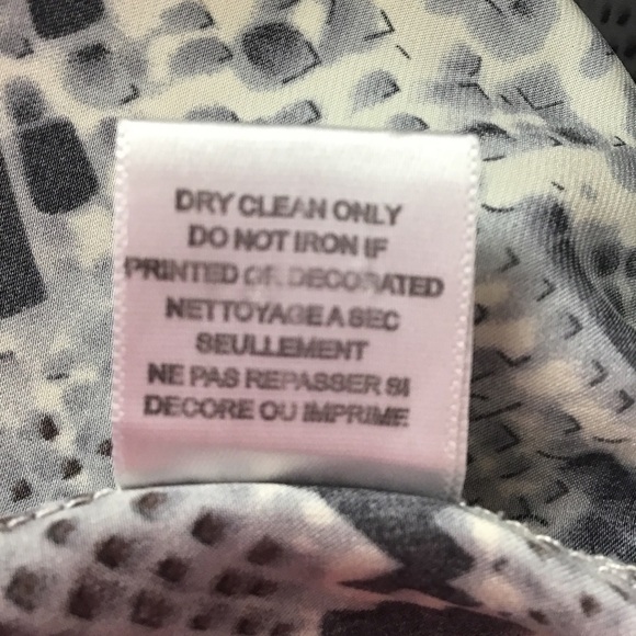 Snappy Turtle Silk Snakeskin Long Sleeve Button Up Blouse Size XS - Picture 7 of 7